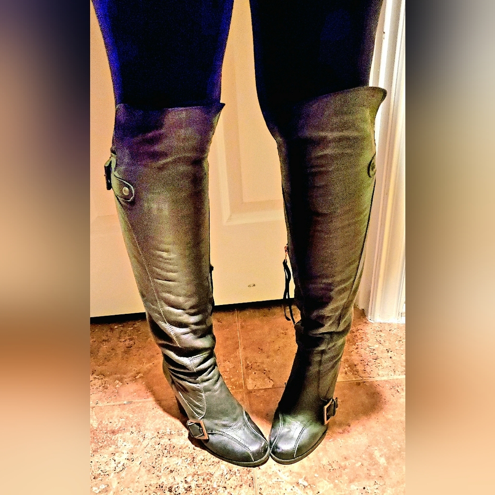 Beautiful Spanish Artisan-Made Leather Boots -- Well-loved - Picture 5 of 16